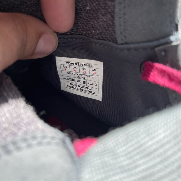 The North Face Base Camp Roll Downs Woman’s 8 lace up - Picture 3 of 5